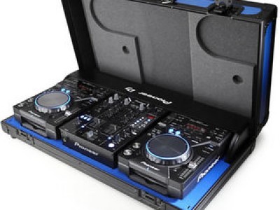 Purchase DJ set limited edition with blue flight case at 850Euro